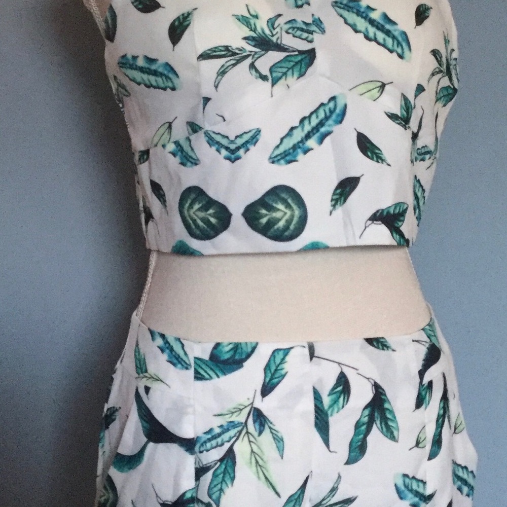 2 piece crop top short set